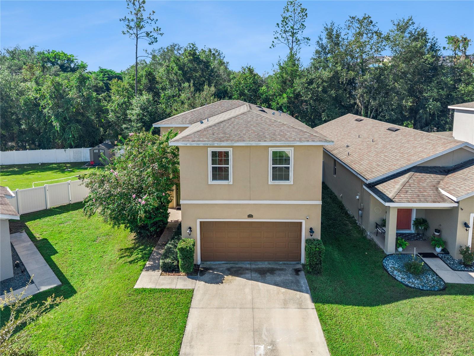 1122 Atlantic Ave, Fruitland Park, FL 34731