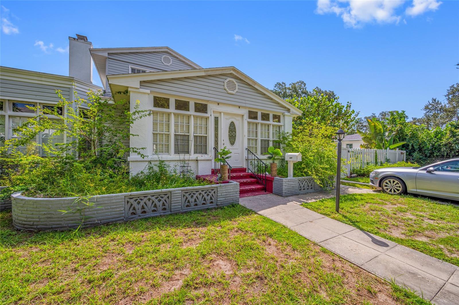 1225 11, St Petersburg, FL 33705