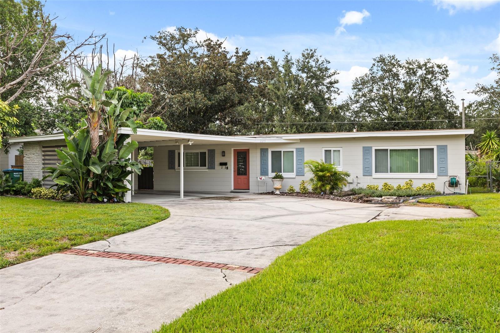 2215 Woodcrest, Winter Park, FL 32792