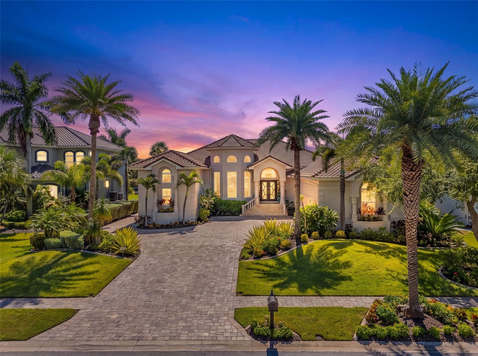 6320 Pasadena Point, Gulfport, FL 33707