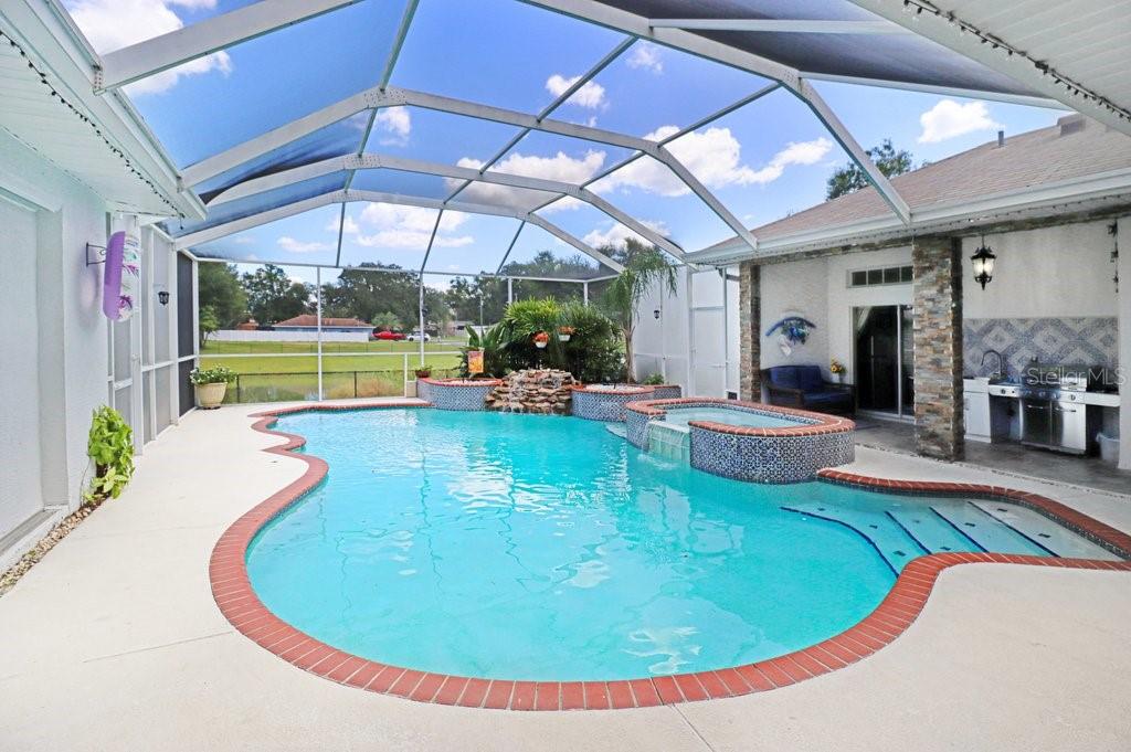 39117 9th, Zephyrhills, FL 33542