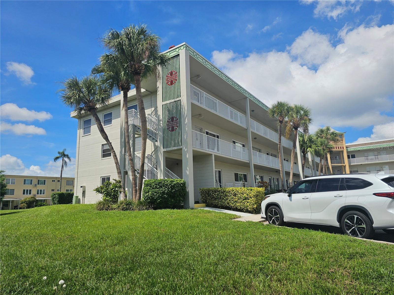 2070 World Parkway Unit 22, Clearwater, FL 33763