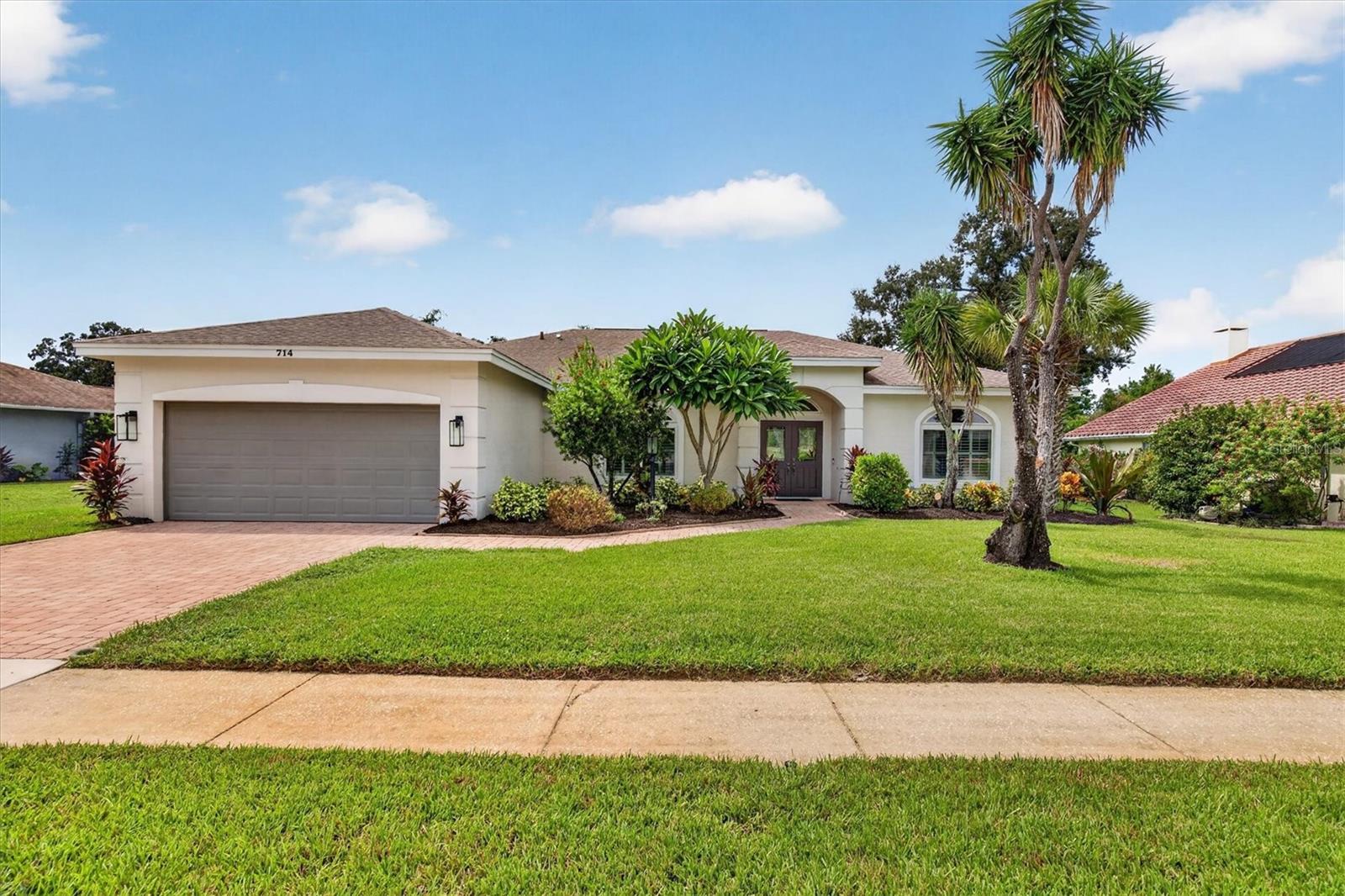714 Hidden Lake, Tarpon Springs, FL 34689