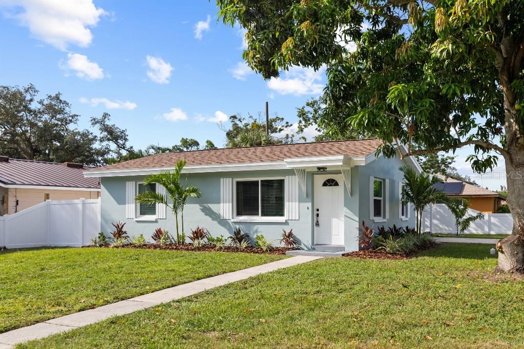 2403 Adrian, Largo, FL 33774