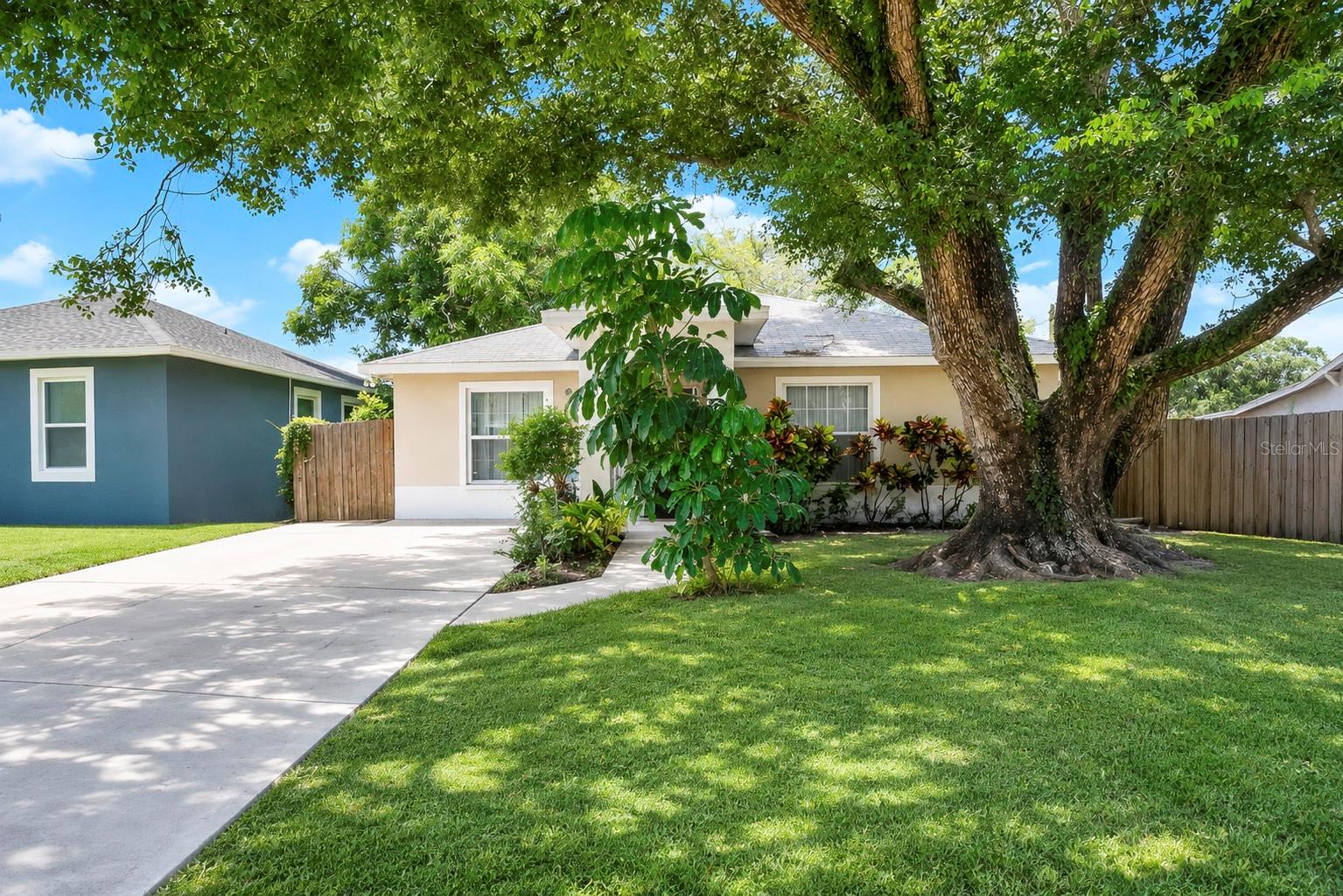 1120 11th, St Petersburg, FL 33705