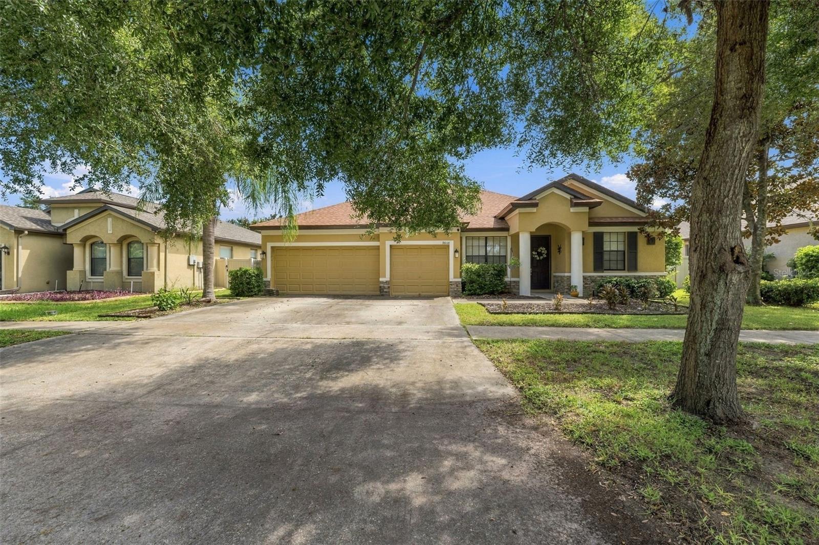 9808 Carr, Riverview, FL 33569