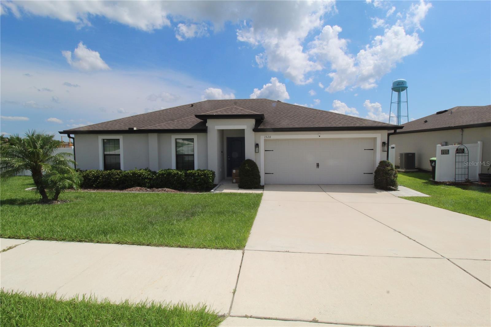 1928 Piedmont, Mascotte, FL 34753