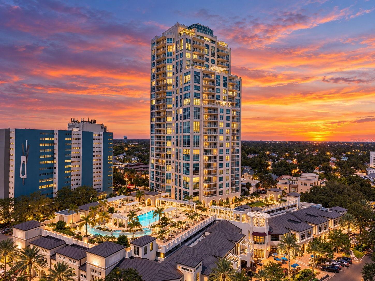 400 Beach Unit 1004, St Petersburg, FL 33701