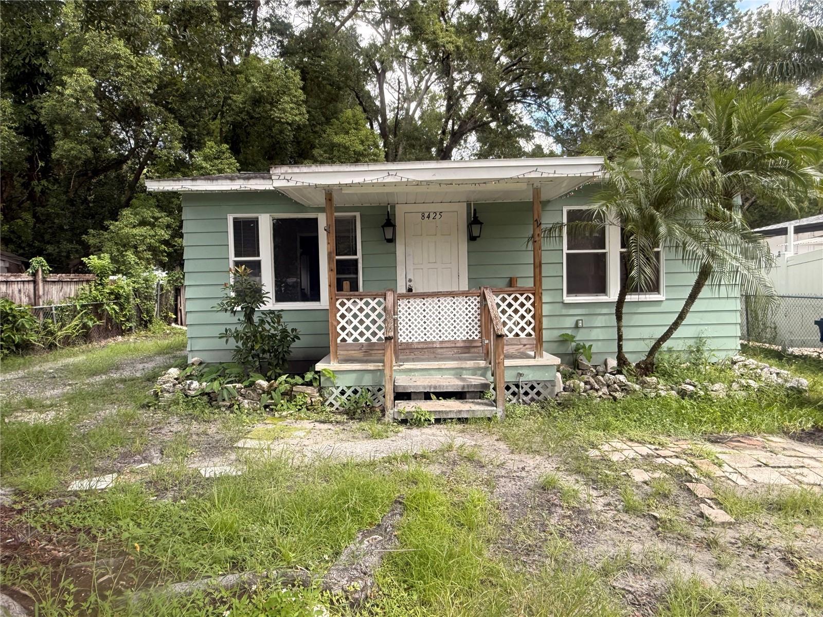 8425 Jones, Tampa, FL 33604