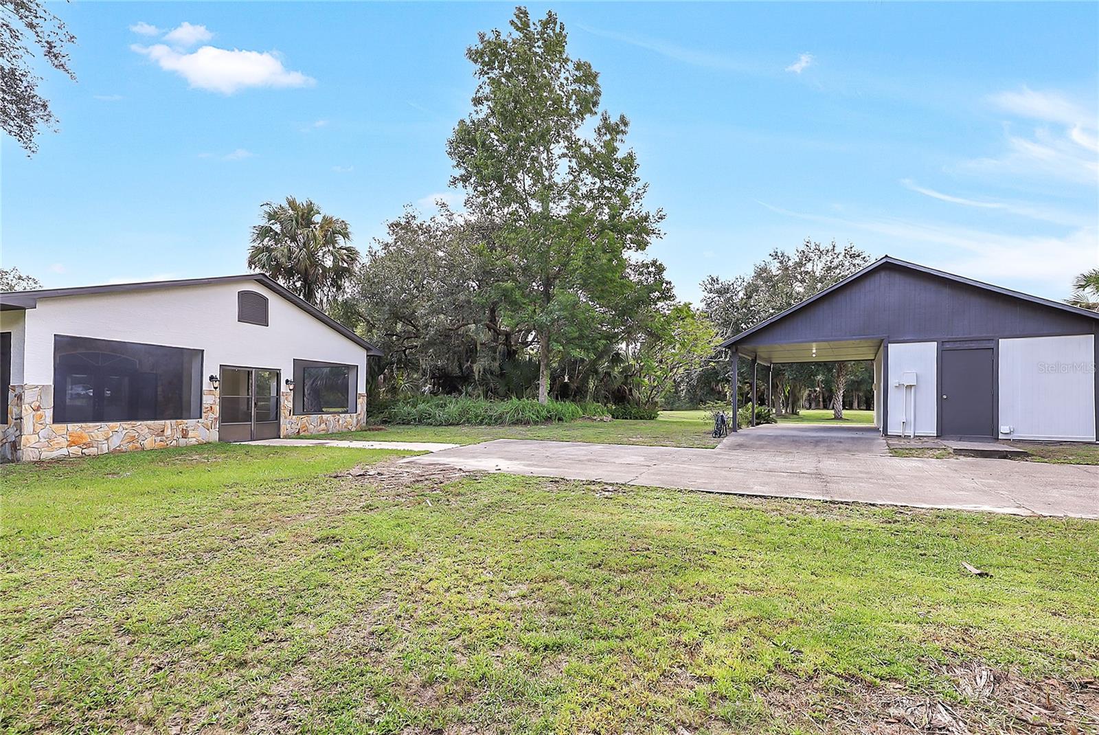 2415 Waccassa, Geneva, FL 32732