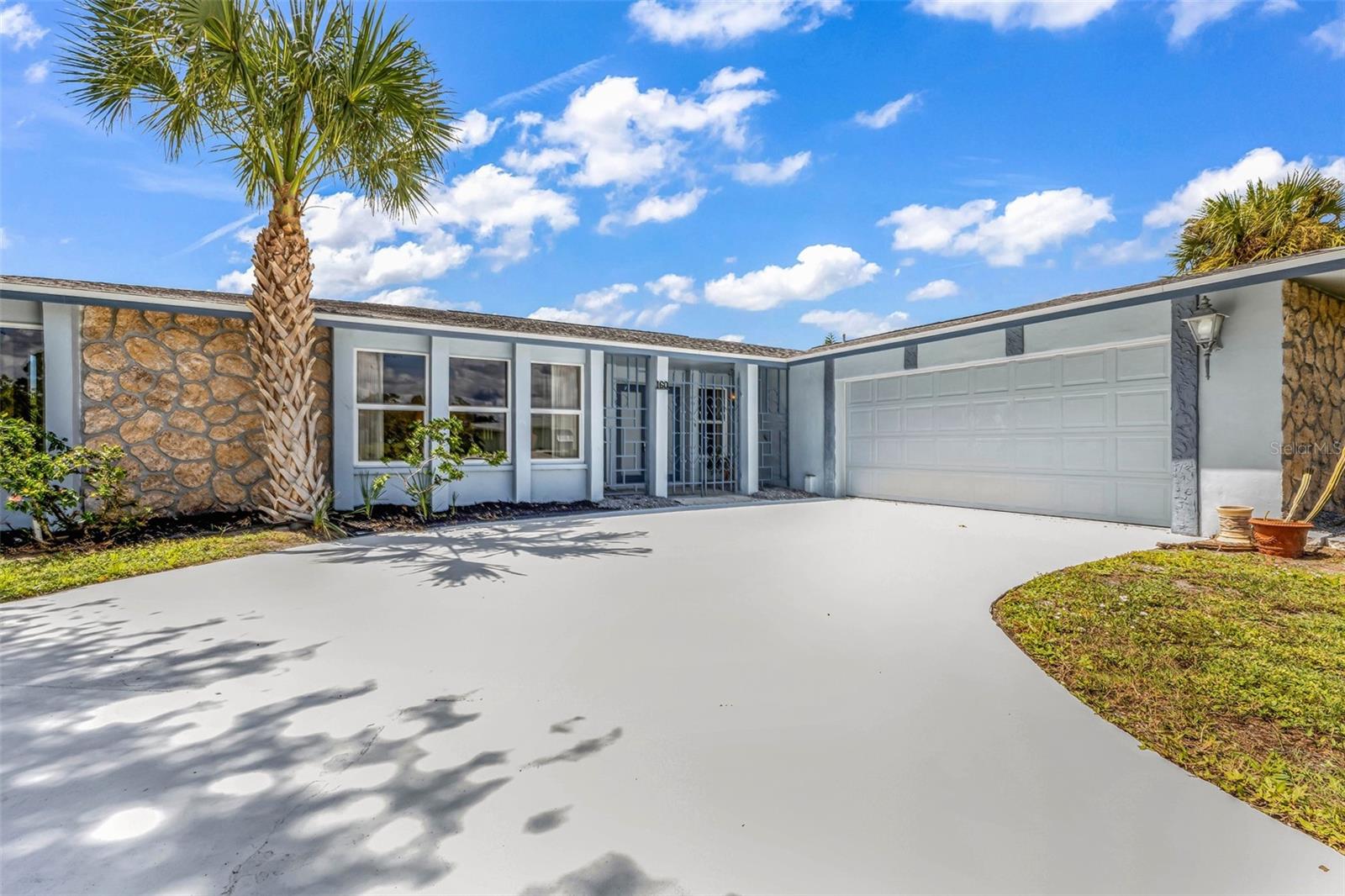 160 Annapolis, Rotonda West, FL 33947