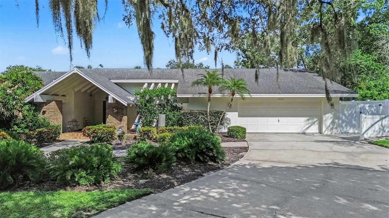 921 College Hill, Clearwater, FL 33765