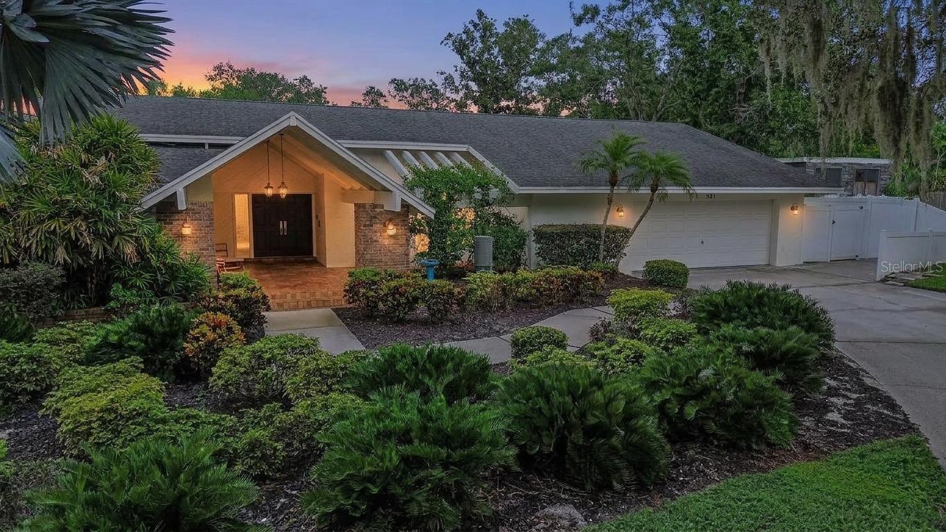 921 College Hill, Clearwater, FL 33765