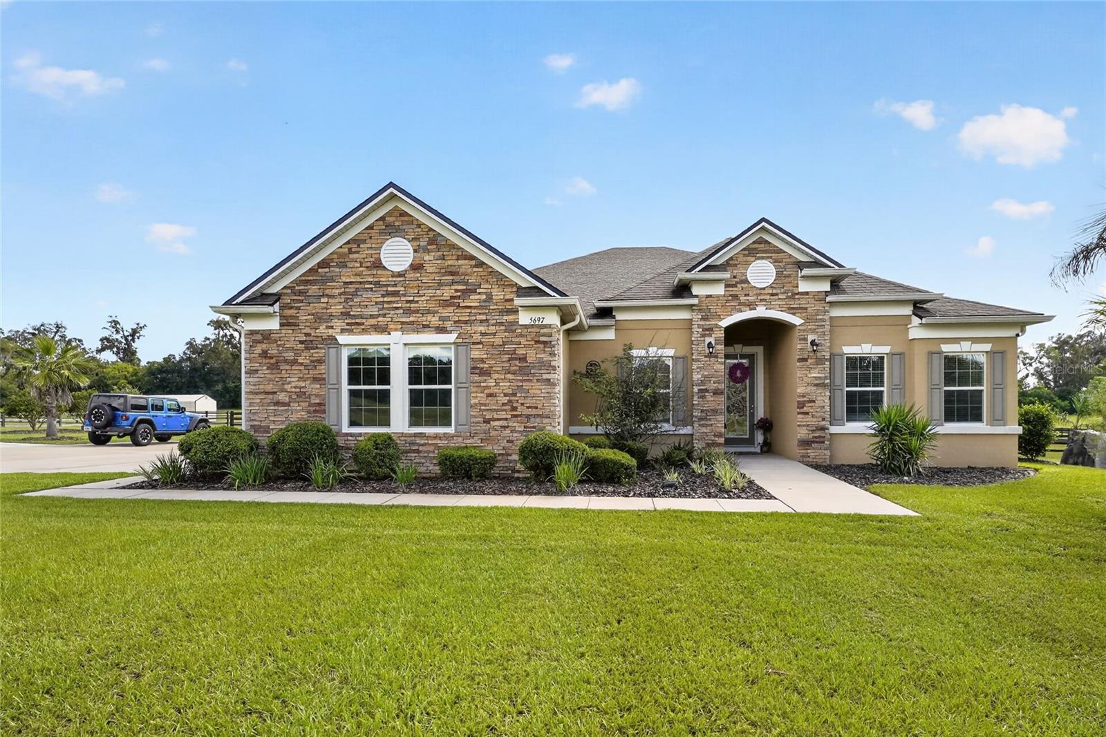 5697 215th, Newberry, FL 32669