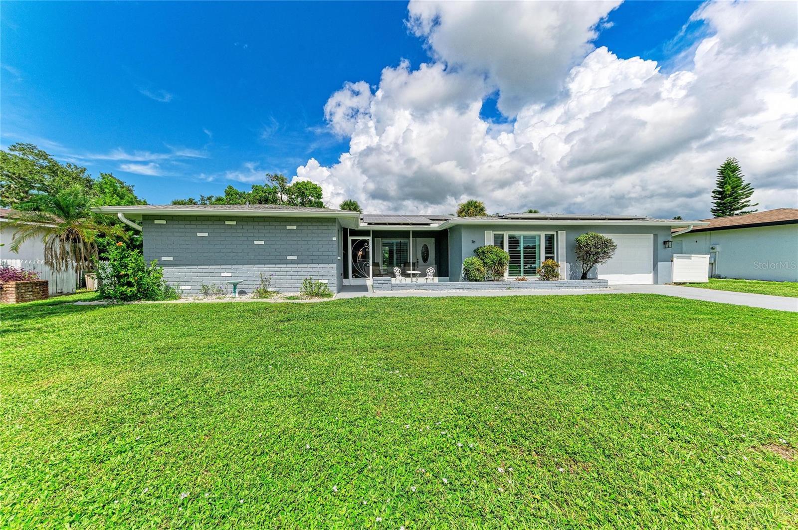 16 Oakland Hills, Rotonda West, FL 33947