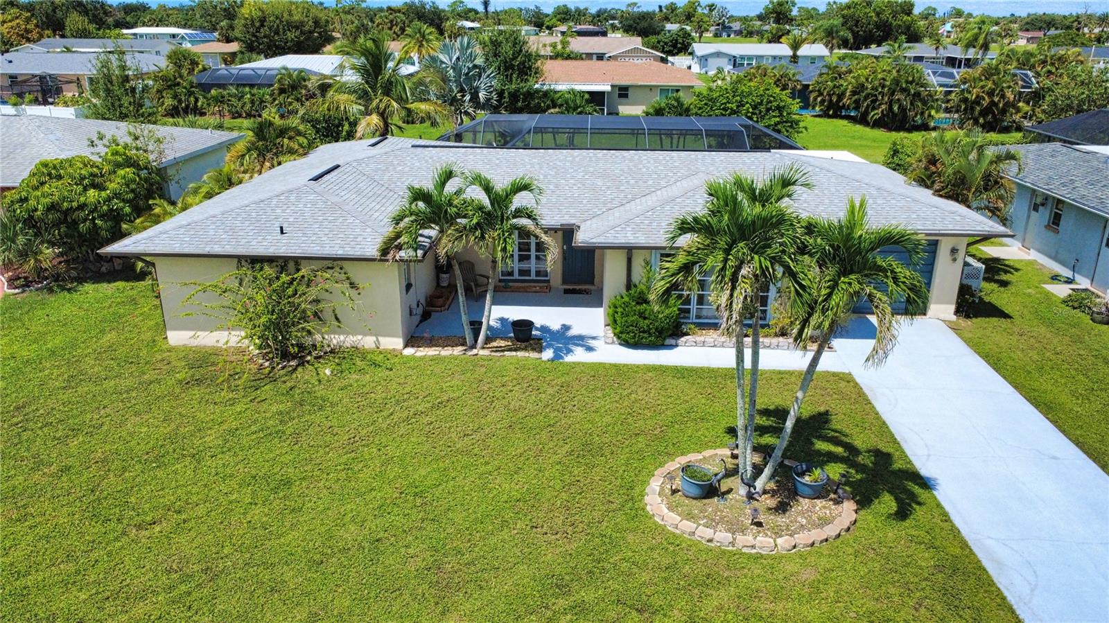 12 Golfview, Rotonda West, FL 33947