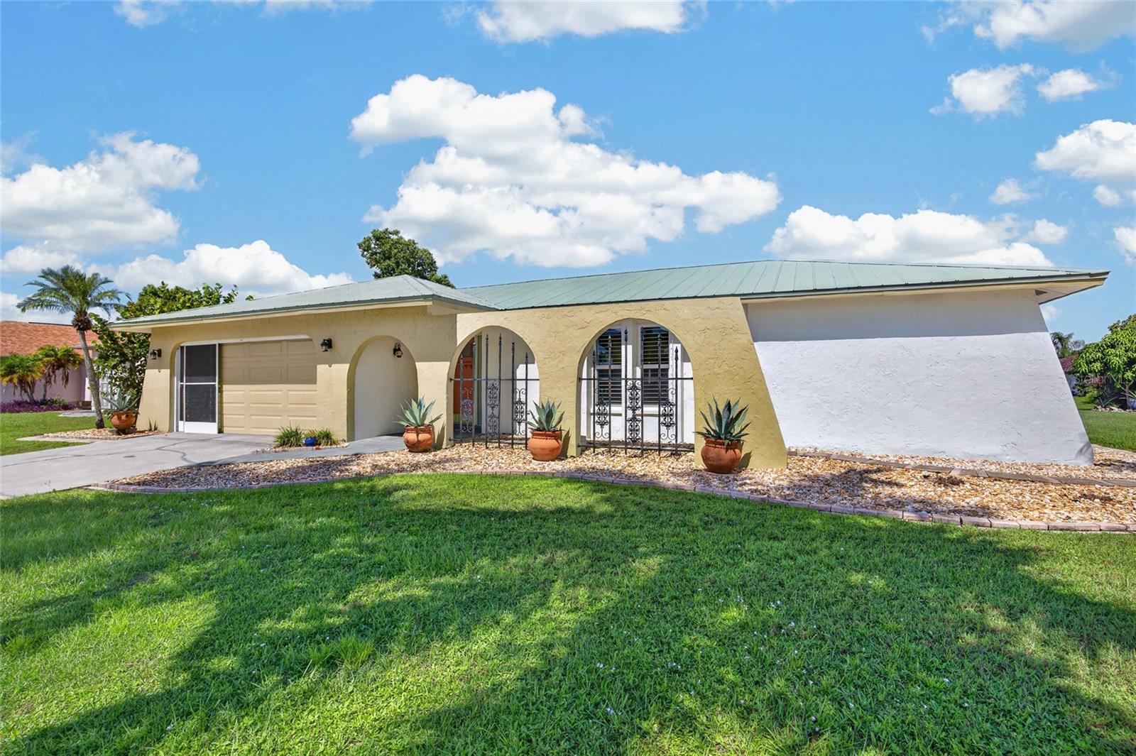 2400 Nuremberg, Punta Gorda, FL 33983