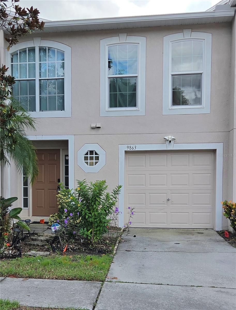 9863 Ashburn Lake, Tampa, FL 33610