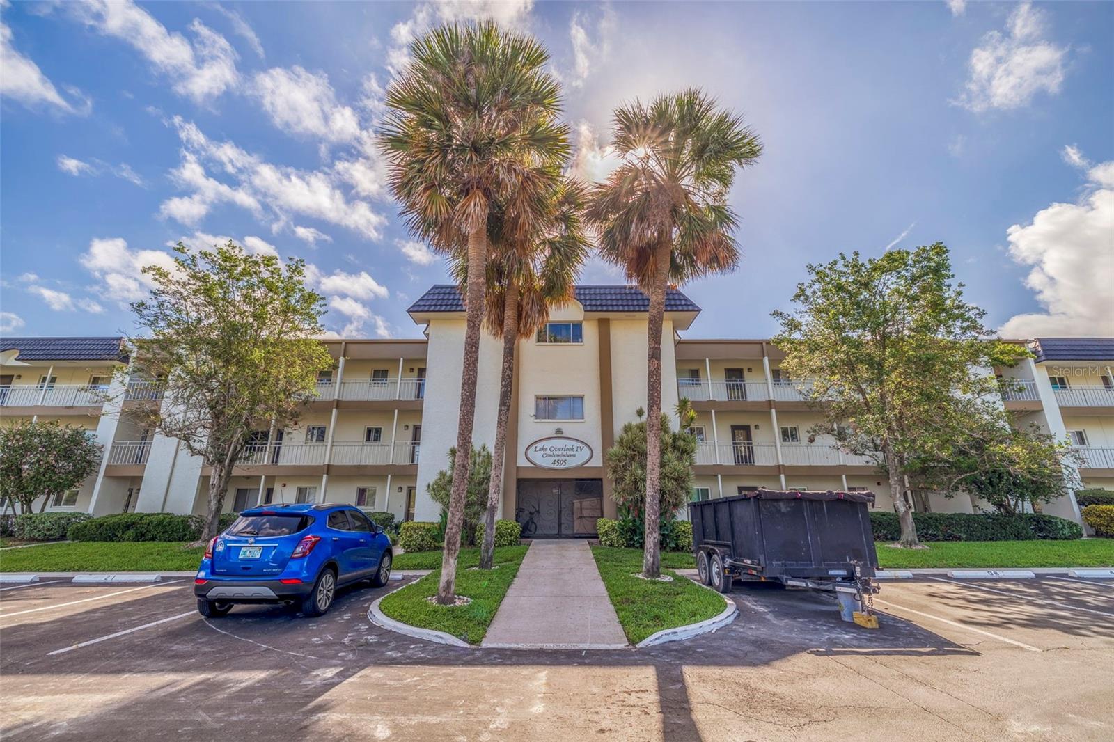 4595 Chancellor Unit 105, St Petersburg, FL 33703