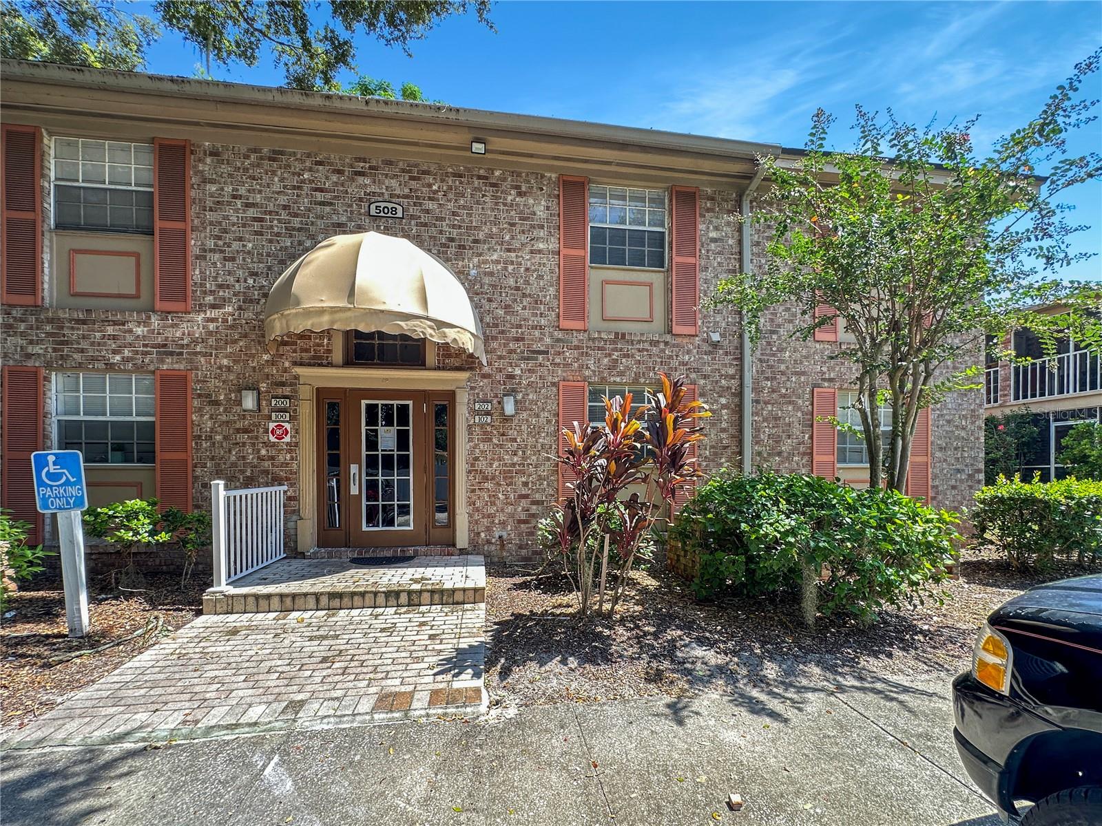 508 Banyon Tree Unit 200, Maitland, FL 32751