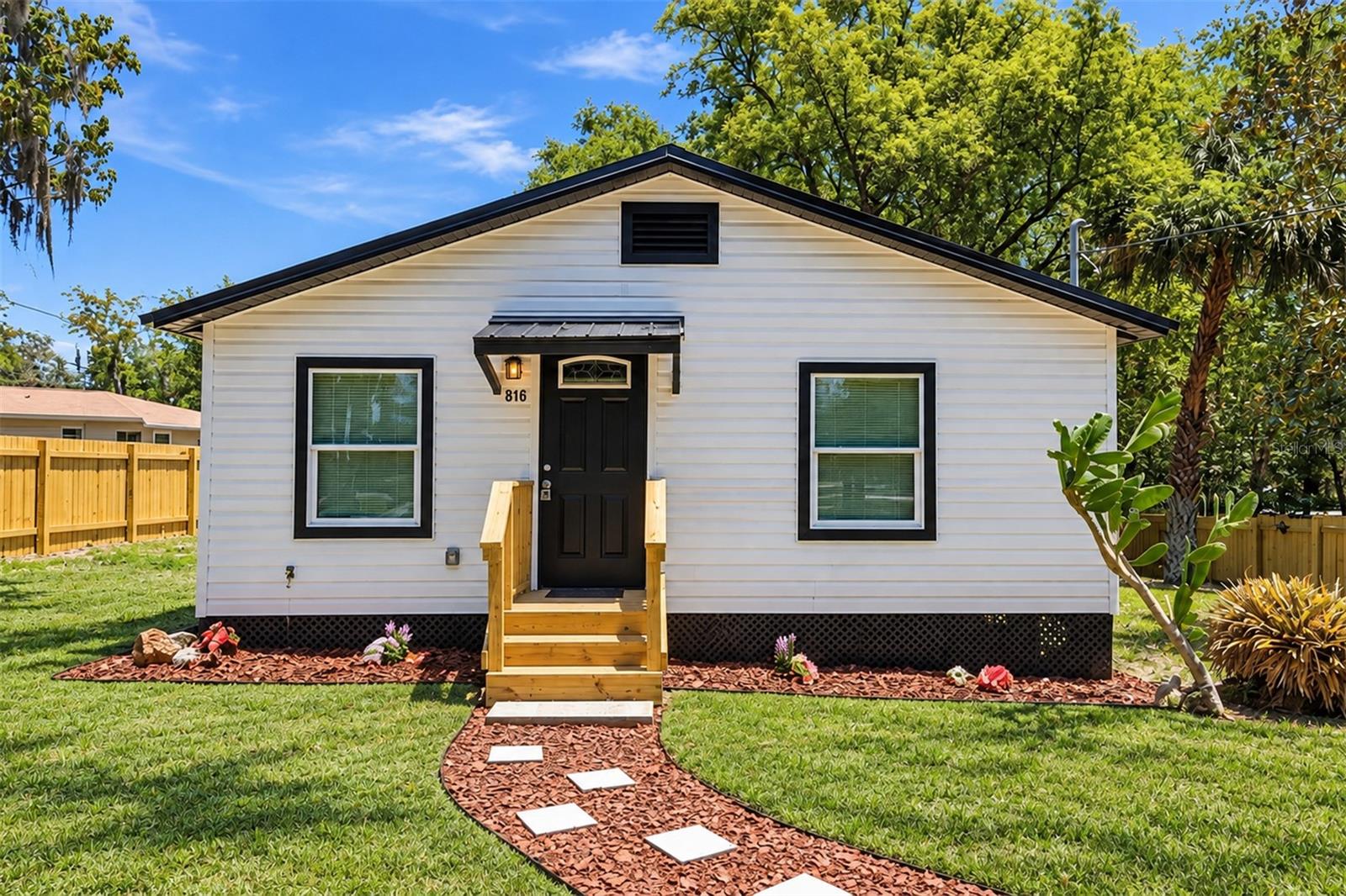 816 Woodland, Leesburg, FL 34748