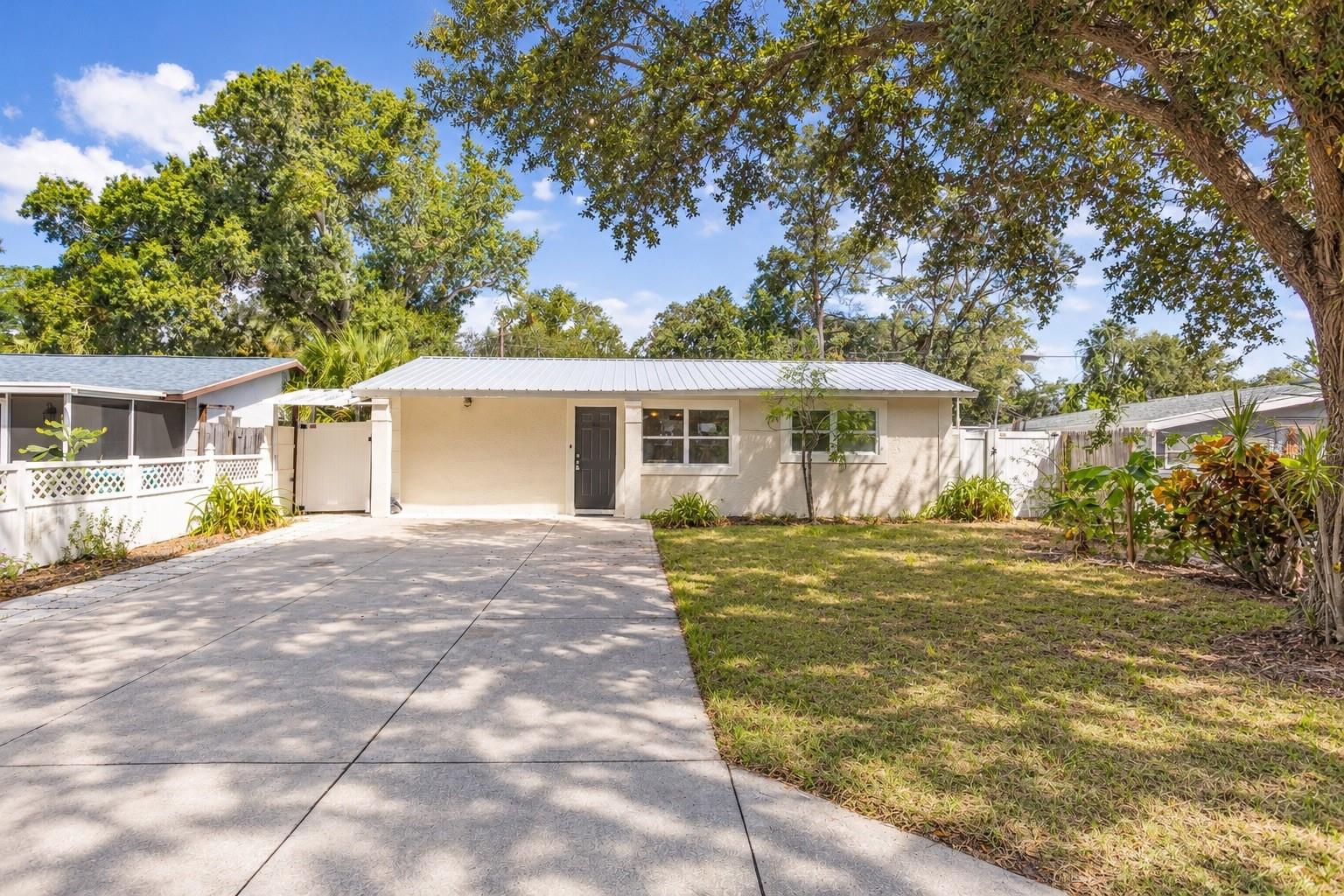 7205 51st, St Petersburg, FL 33709