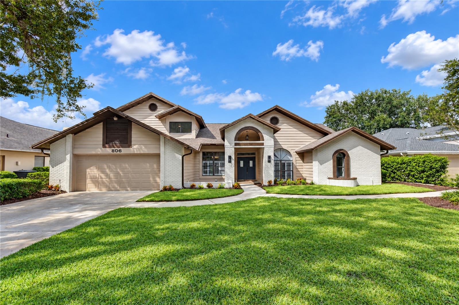 806 Sandringham, Lutz, FL 33549