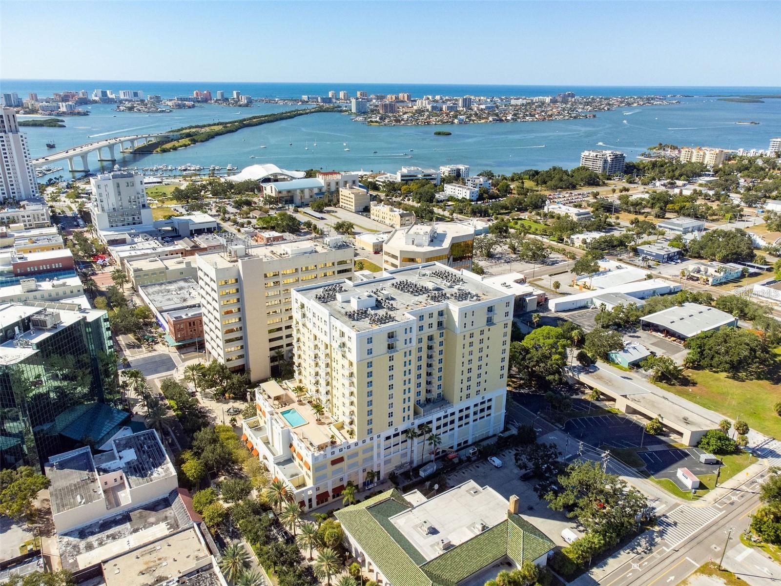 628 Cleveland Unit 809, Clearwater, FL 33755