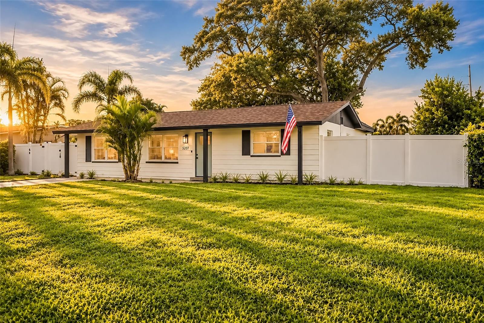 5207 56th, St Petersburg, FL 33709