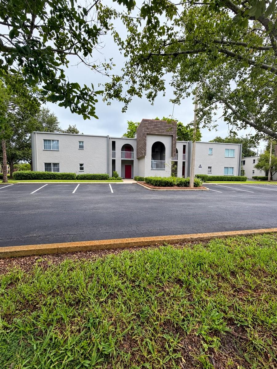3147 29th Unit 203, St Petersburg, FL 33713