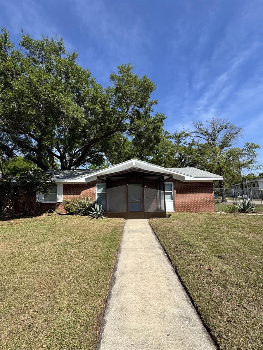 818 Airport, Sanford, FL 32773