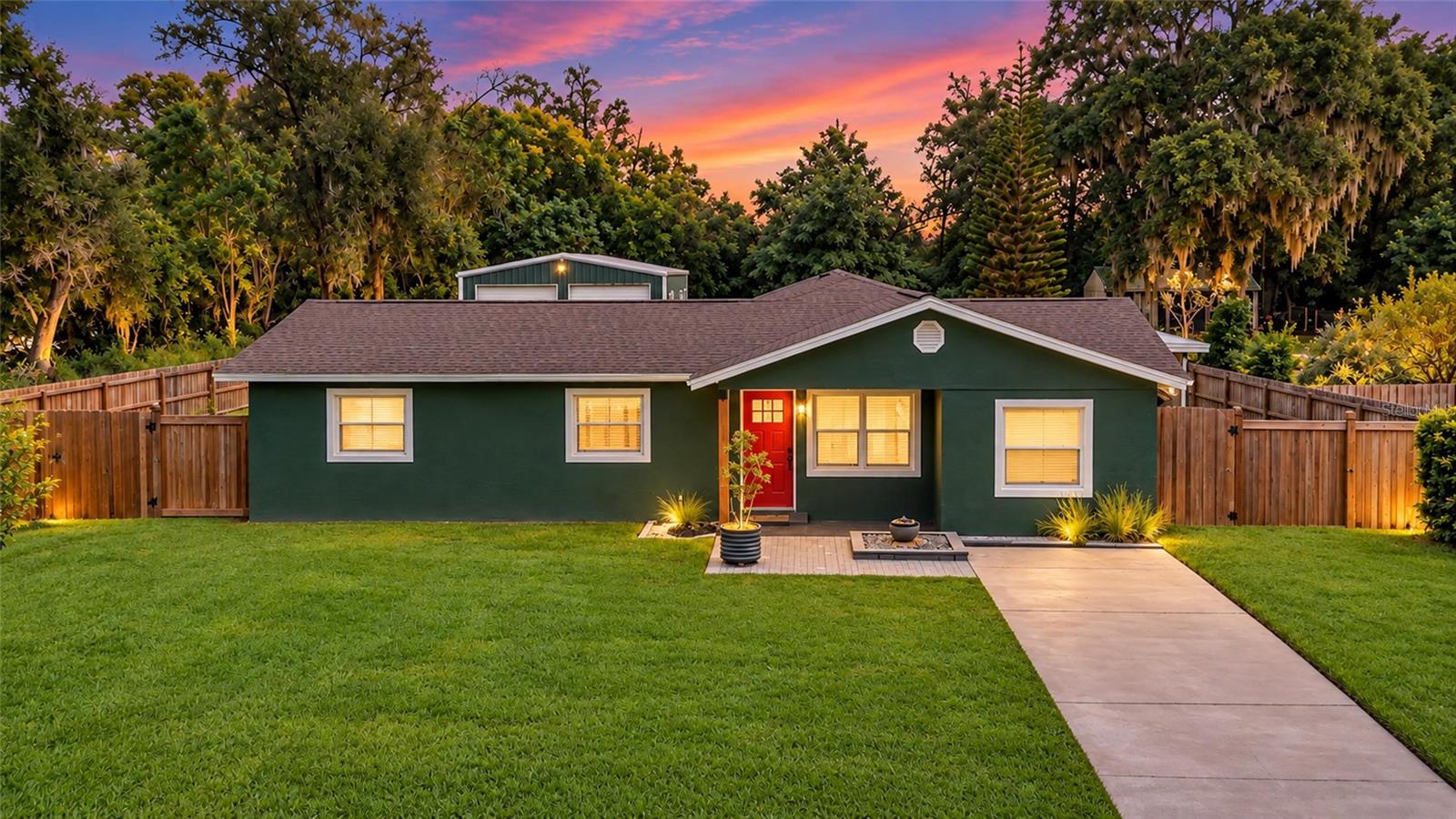 2923 Junction, Zellwood, FL 32798