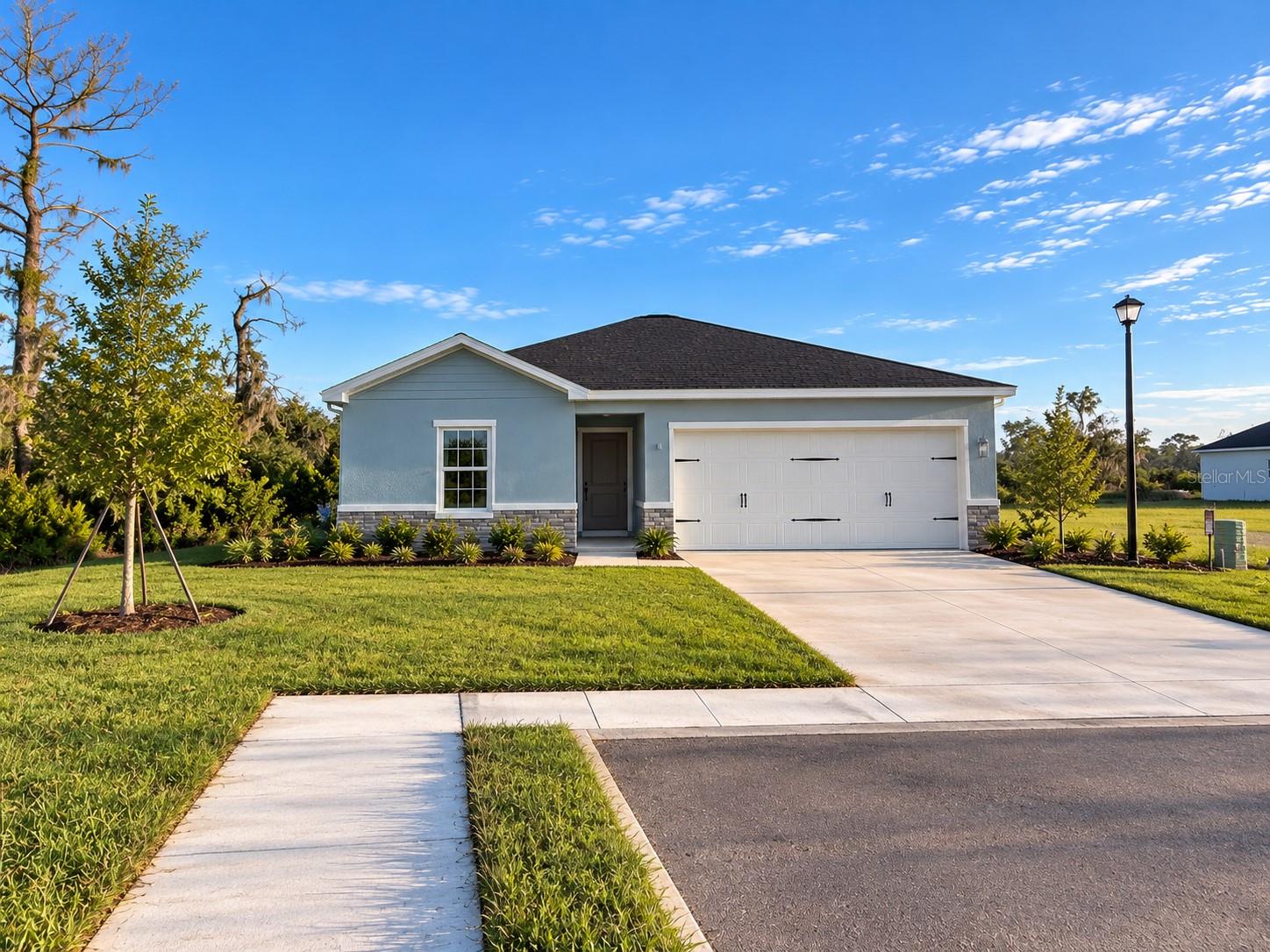 17484 5th, Bradenton, FL 34212
