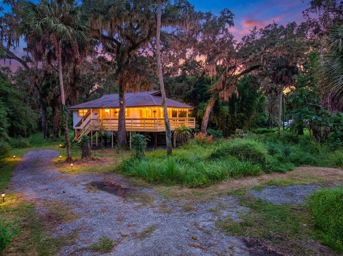 4417 River, Valrico, FL 33596