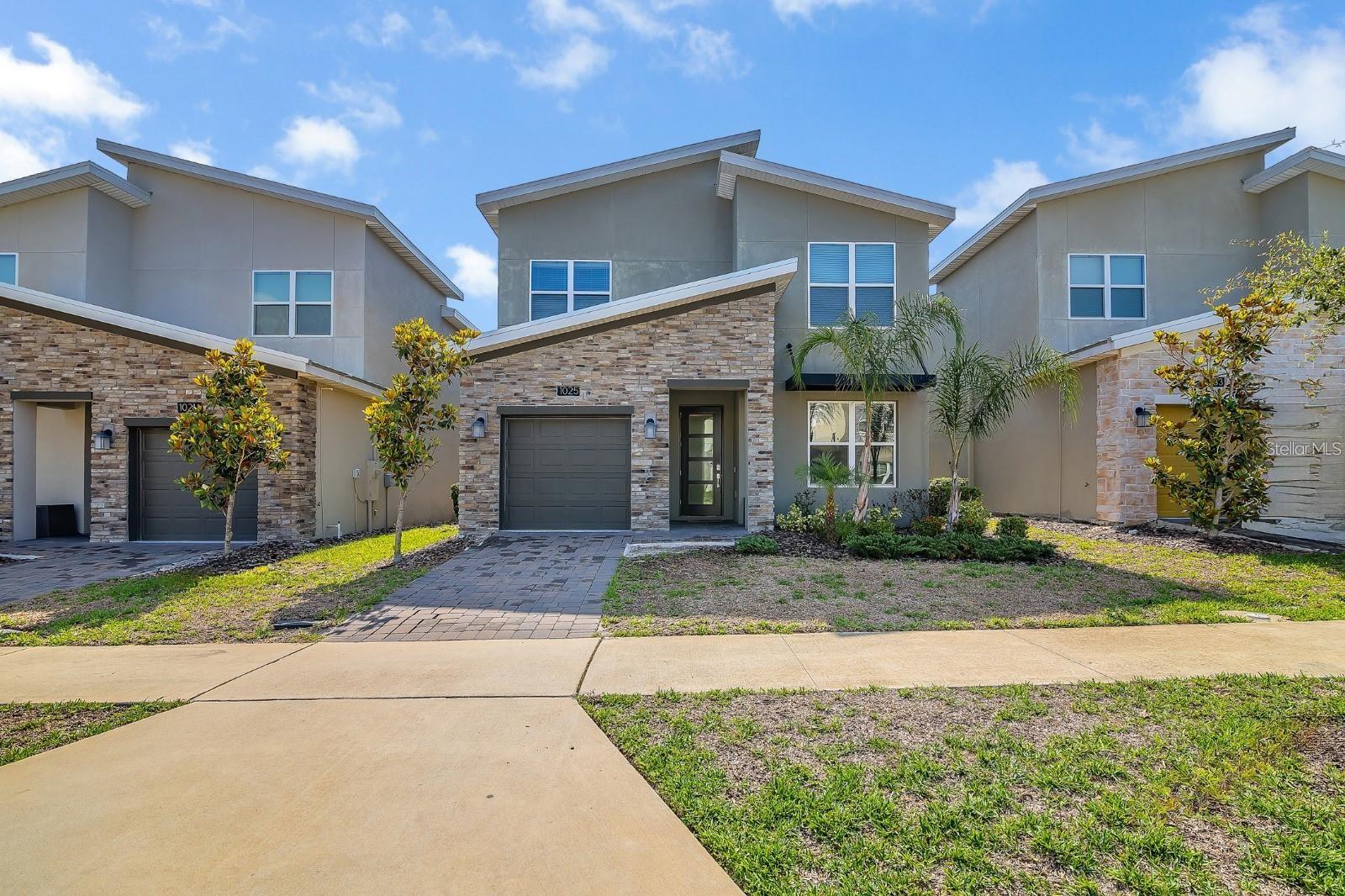 1025 Leader, Davenport, FL 33896