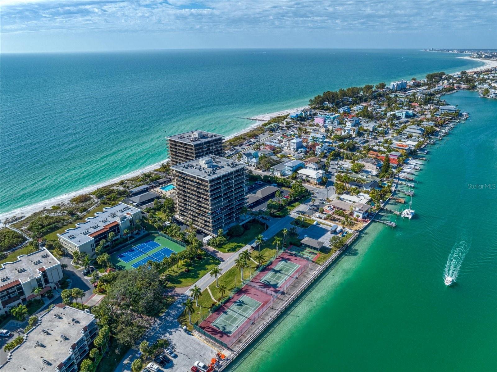 7600 Bayshore Unit 202, Treasure Island, FL 33706