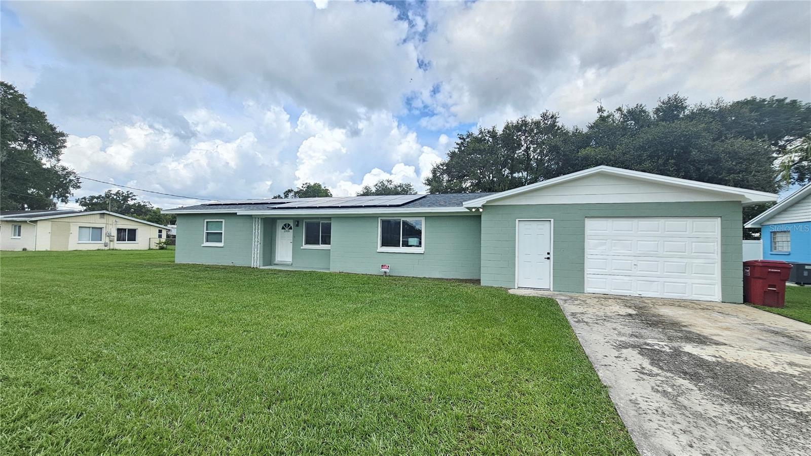 1806 Linda, Plant City, FL 33563