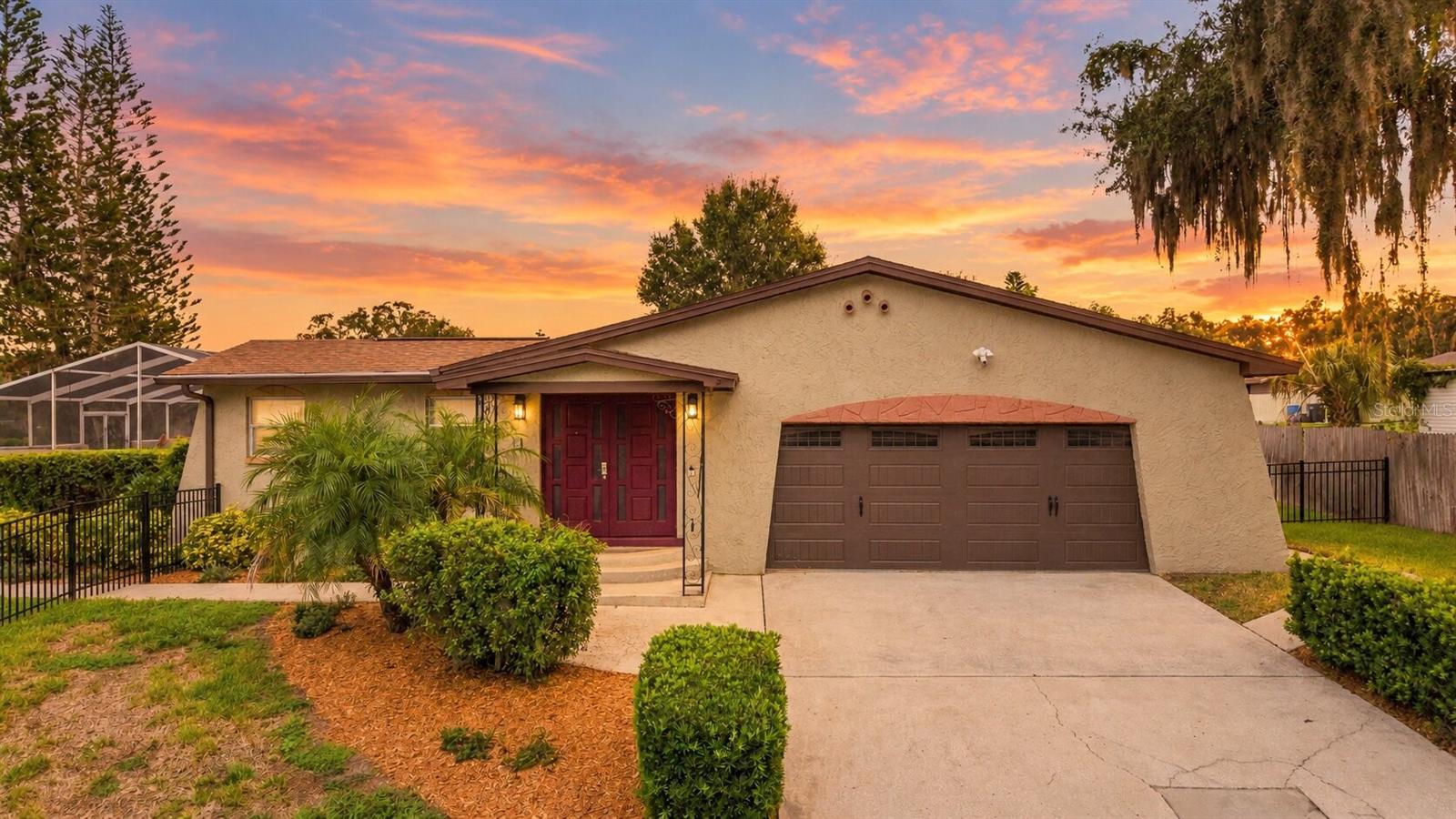 816 Knight, Seffner, FL 33584