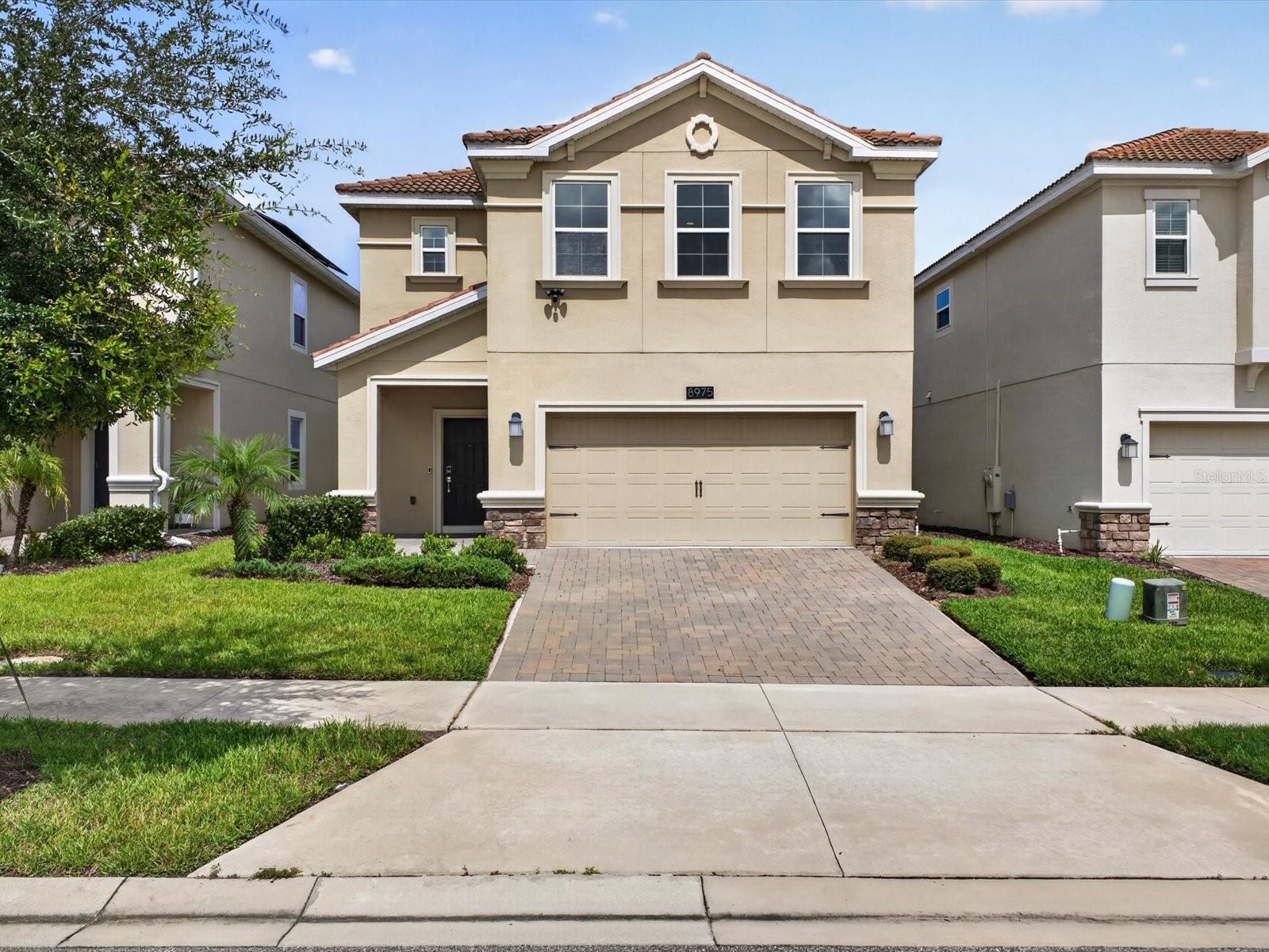 8975 Fluffy Lie, Davenport, FL 33896