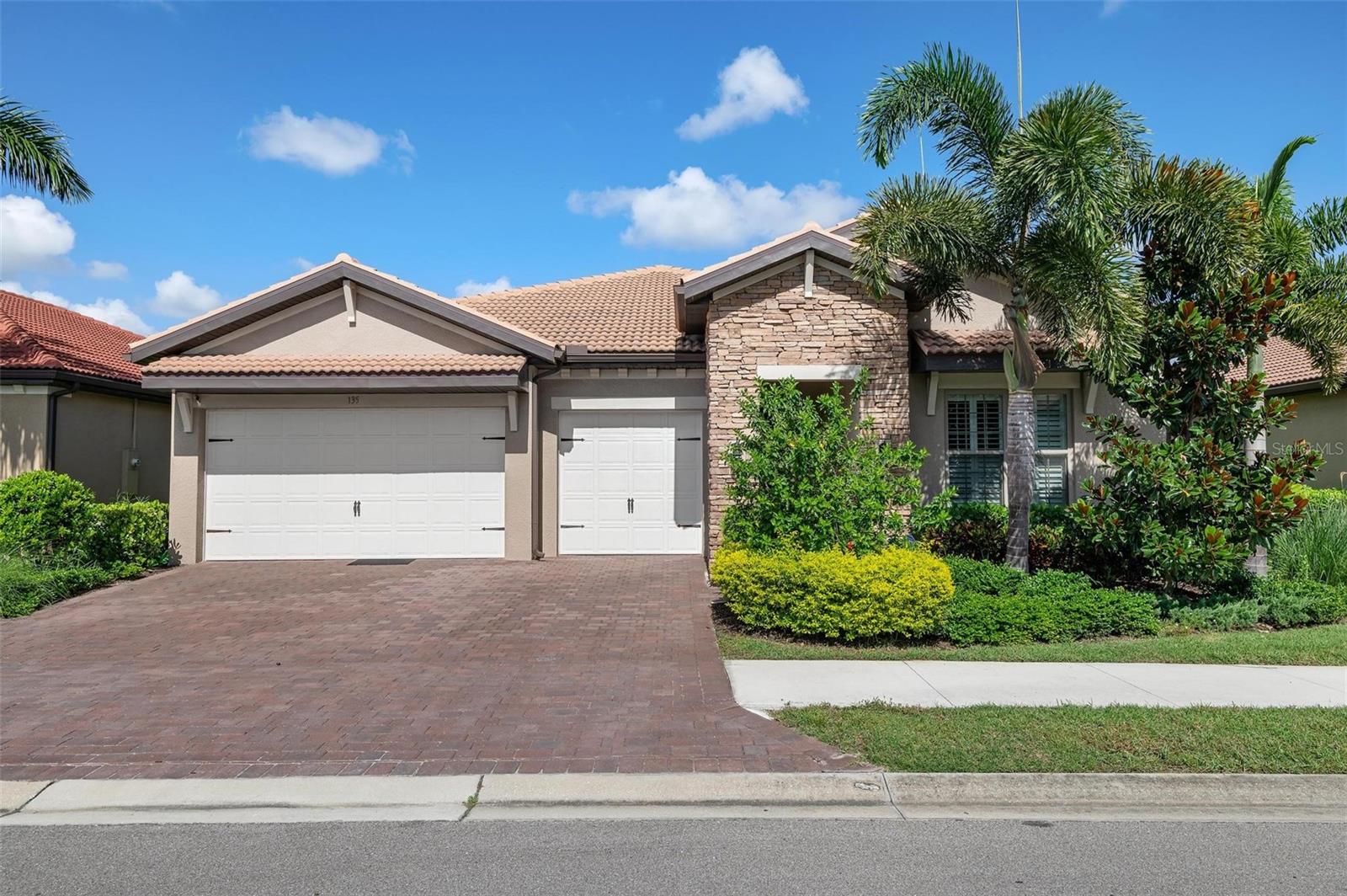 135 Pescador, North Venice, FL 34275