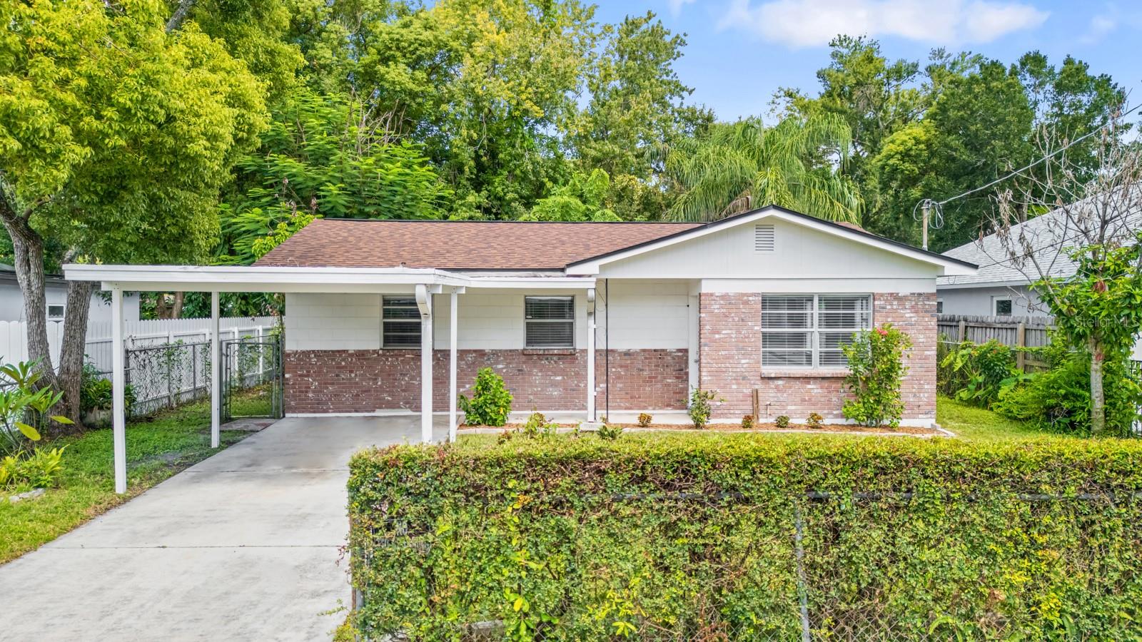 1713 Atkinson, Tampa, FL 33604