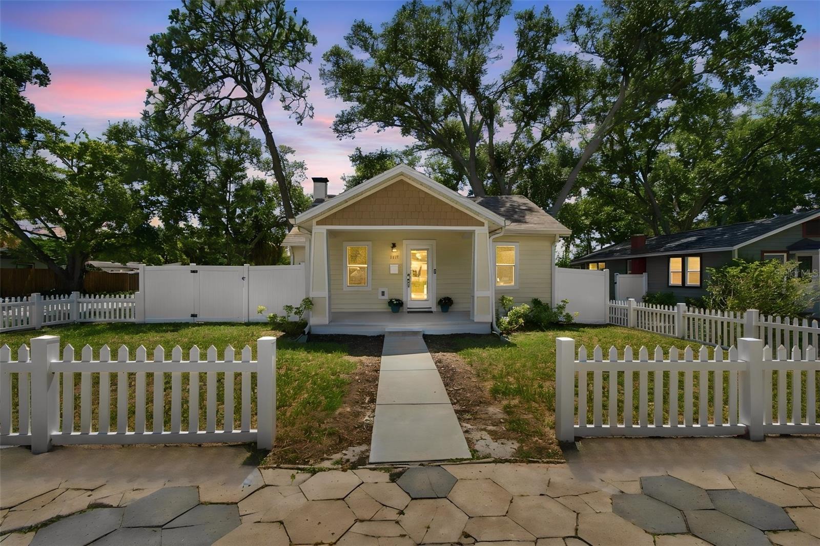 150 50th, St Petersburg, FL 33710