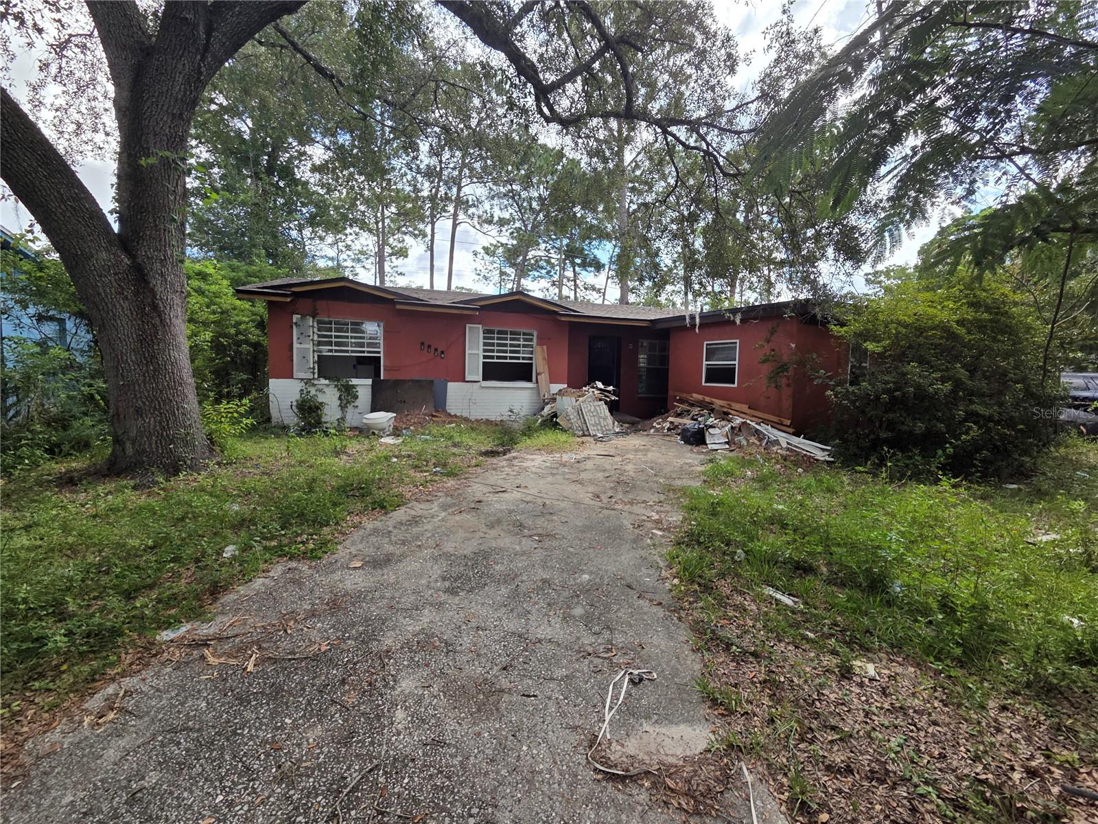 1129 24th, Gainesville, FL 32641