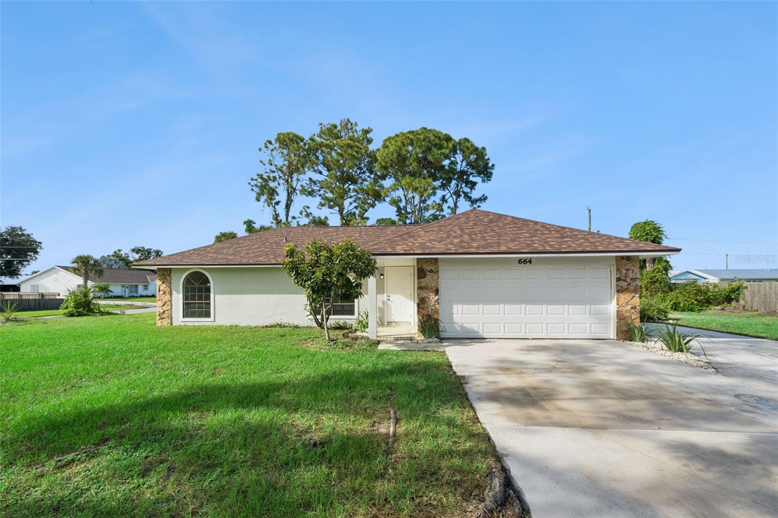 664 25th, Vero Beach, FL 32962
