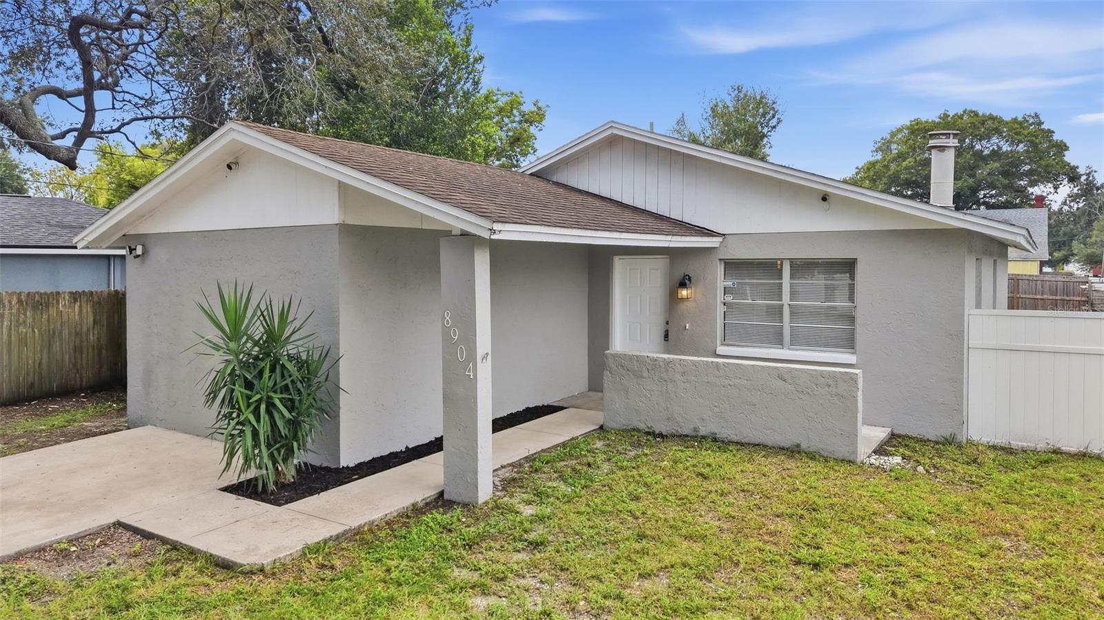8904 Boulevard, Tampa, FL 33604