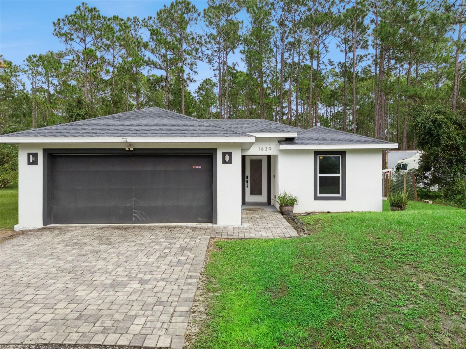 1639 11th, Deland, FL 32724