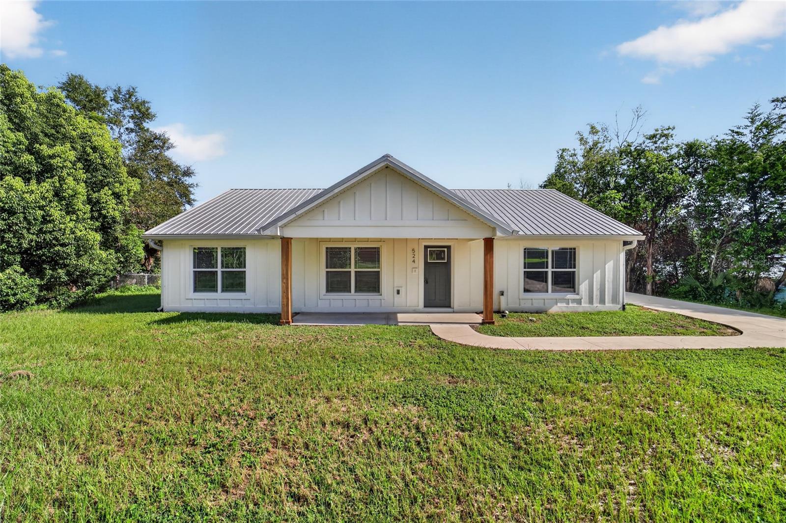 524 1st, Williston, FL 32696