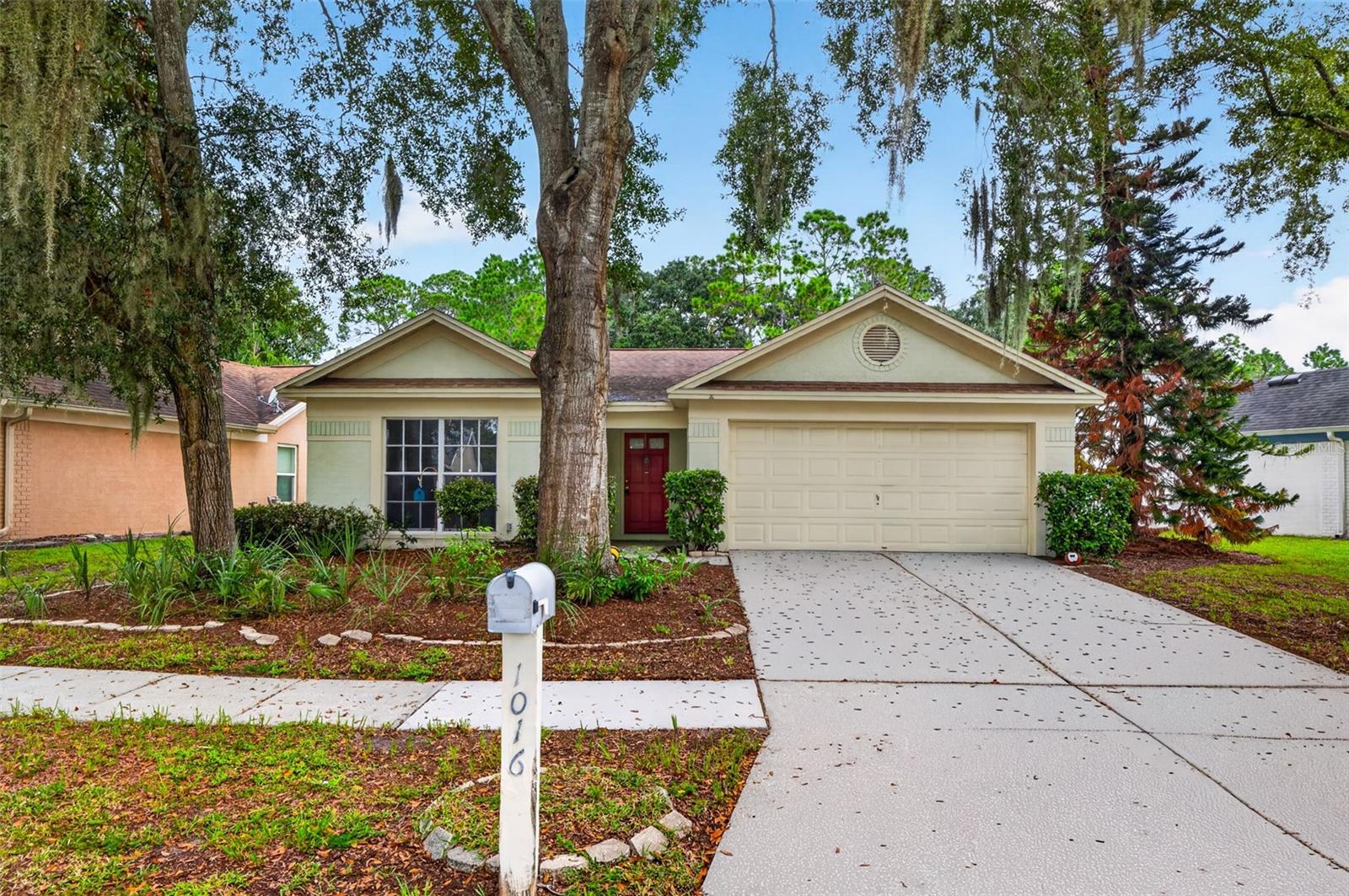 1016 Hardwood, Valrico, FL 33596