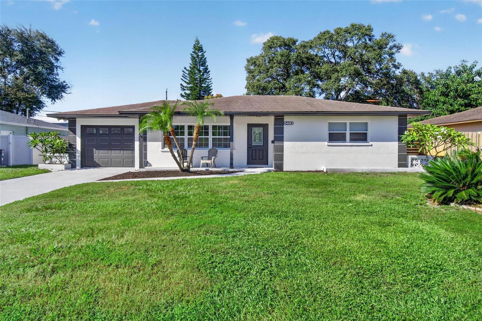 5483 37th, St Petersburg, FL 33710