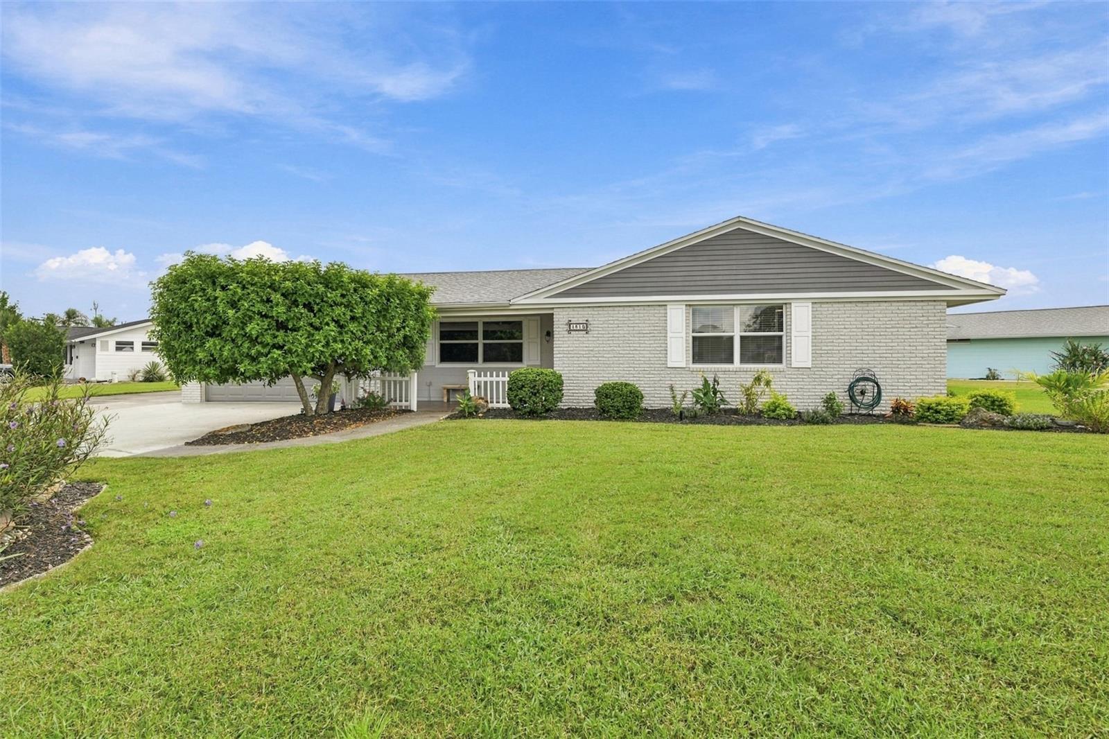 1810 Milford, Sun City Center, FL 33573